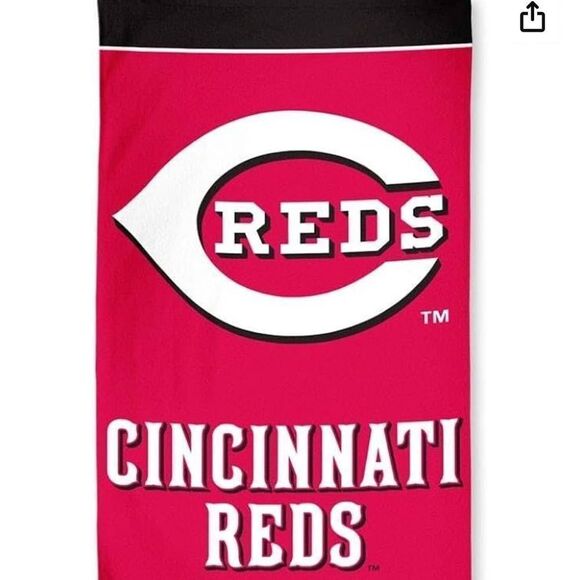 NEW Cincinnati Reds Beach Towel, 30” x 60” - Picture 4 of 6
